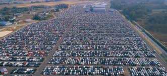 日本最大の自動車オークションで1万台以上から選べます。
